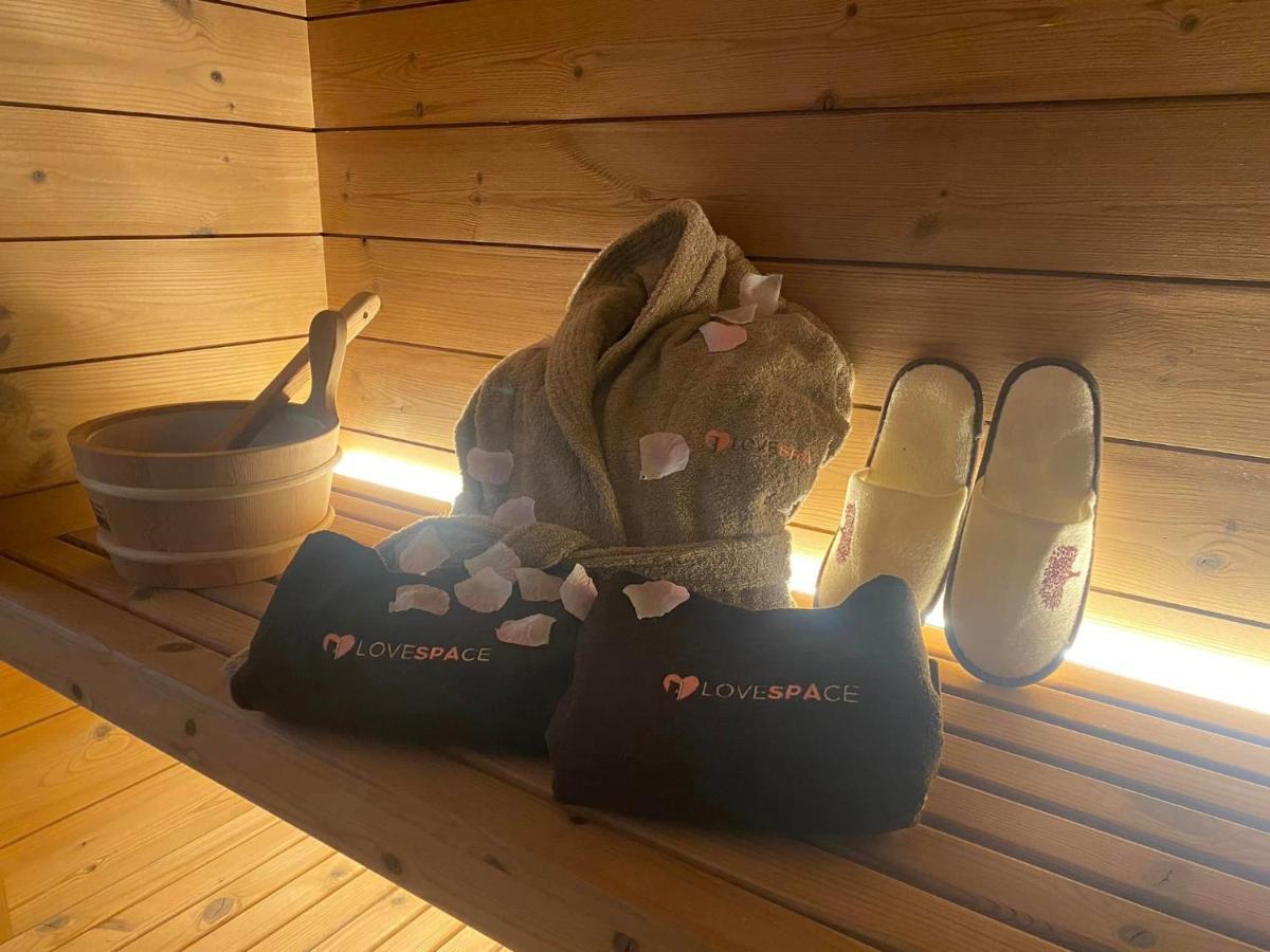 Love Space Sensory Spa & Relax Suite Santa Maria delle Mole Экстерьер фото