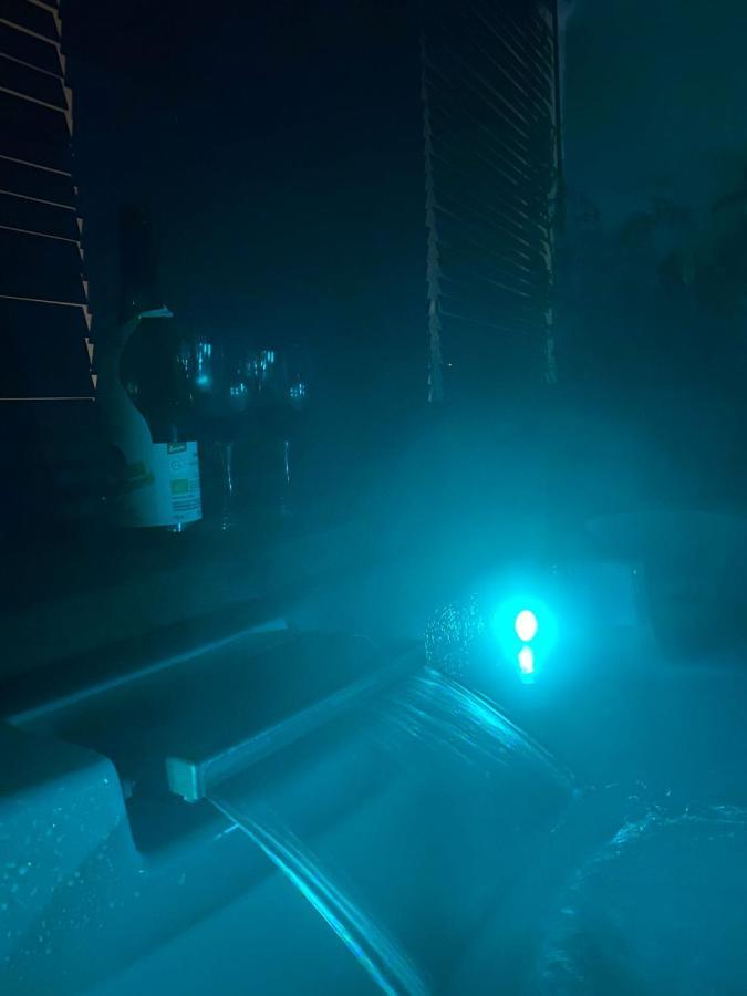 Love Space Sensory Spa & Relax Suite Santa Maria delle Mole Экстерьер фото